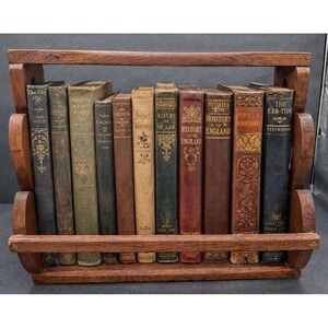 Vtg  Oak Wood Magazine Rack Book Holder Heart Cutout Sides Rustic Shelf Display